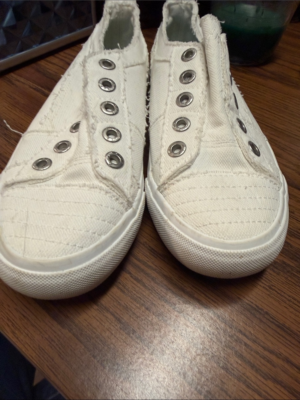 Blowfish White Slip-On Canvas Sneakers with Colorful Zebra Insole - Picture 6 of 6